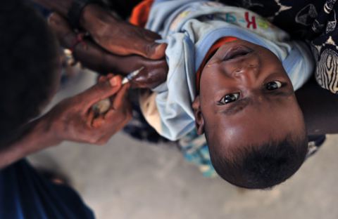 Afrika, Impfproteste und das „Wundermittel“ gegen Corona