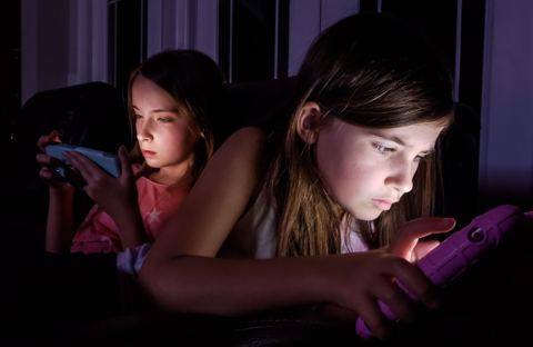 Durch Corona-Krise: Kinder spielen mehr Onlinespiele
