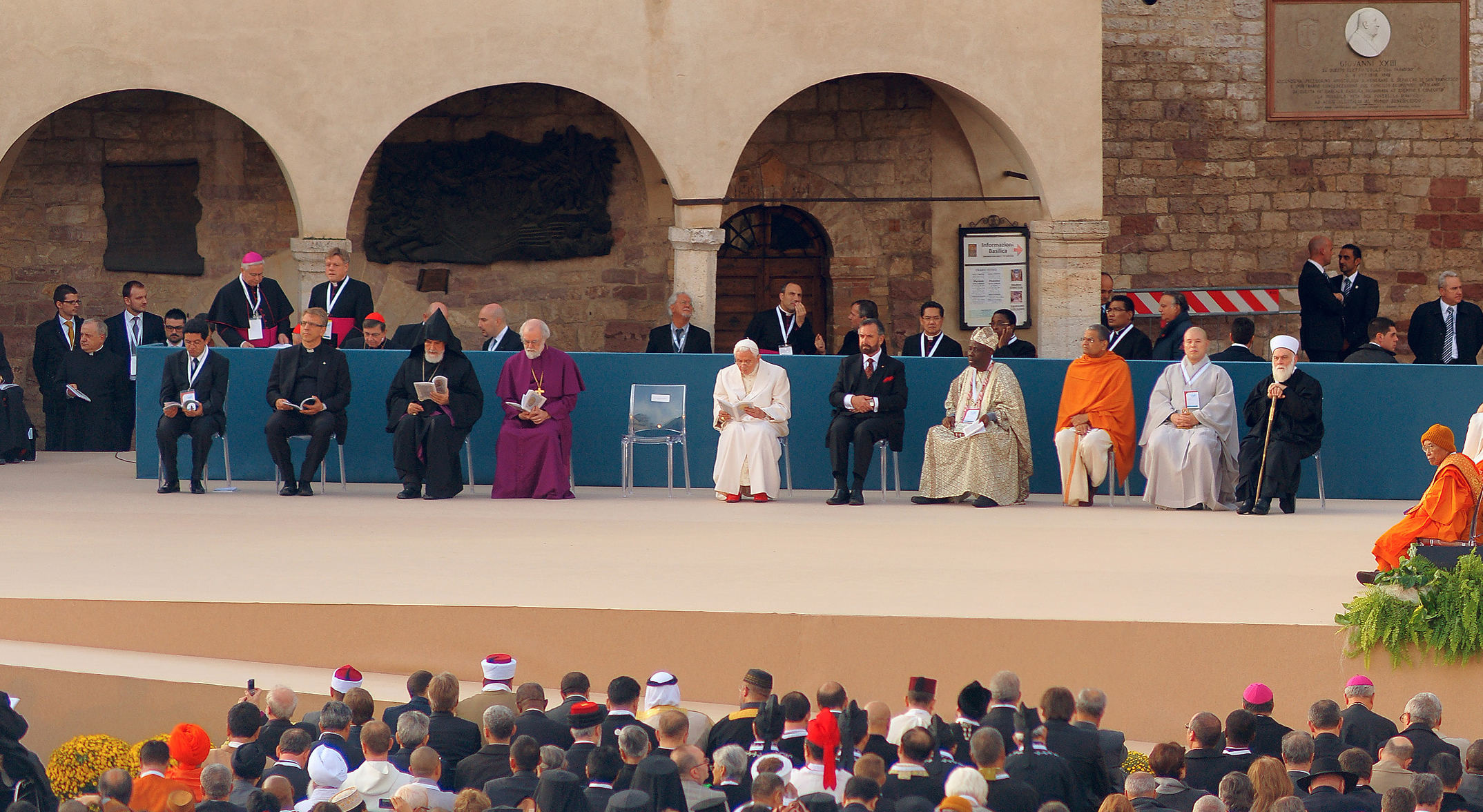 World-Day-of-Prayer-for-Peace_Assisi_2011